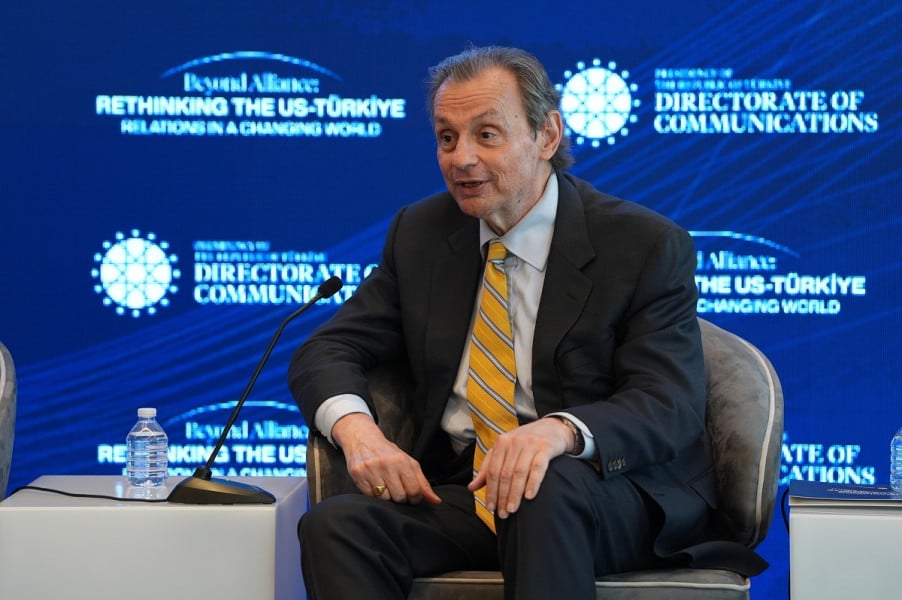 مركز دولي: إيران لن تتخلى عن نوويها.